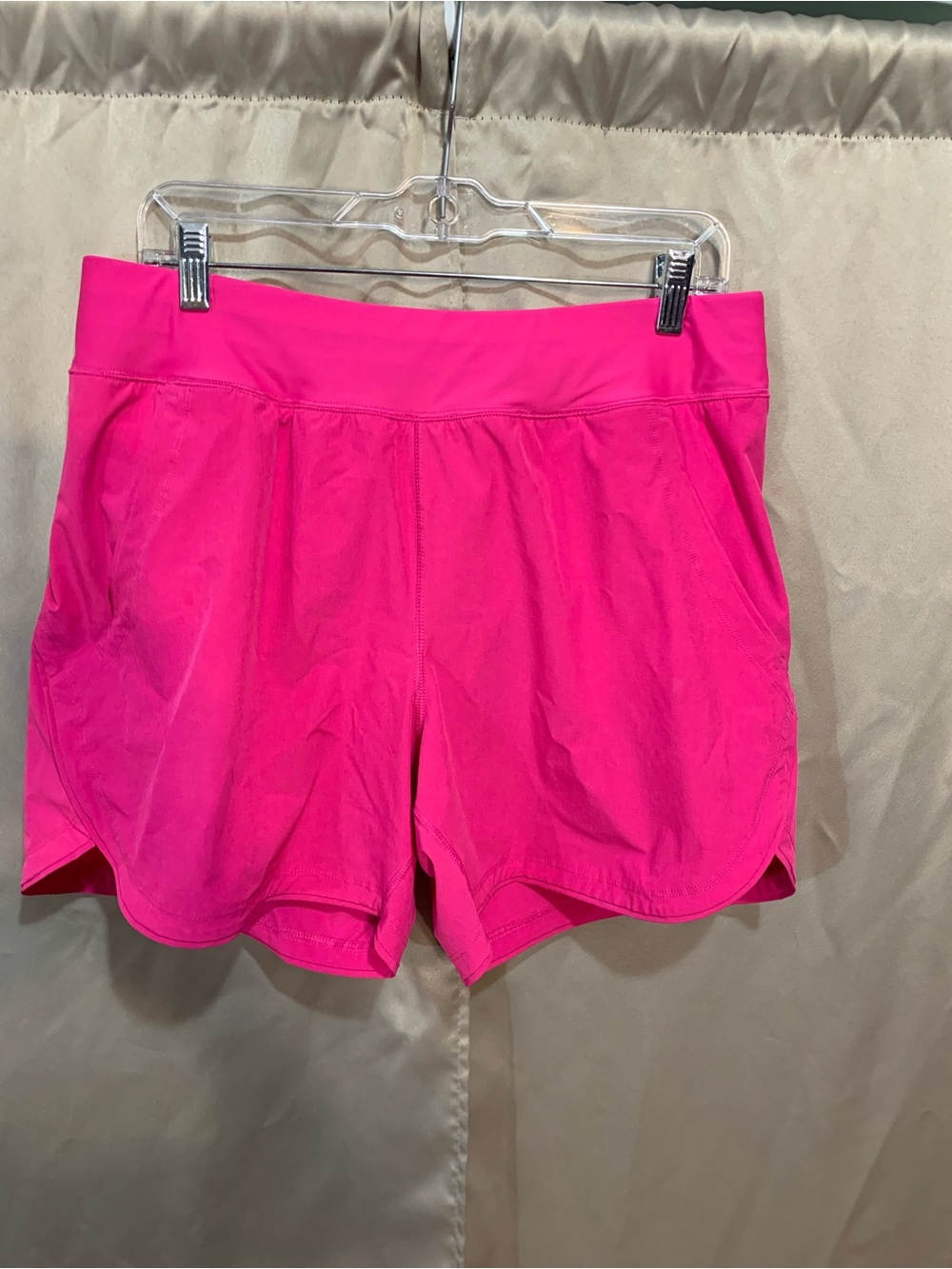 Lands' End Women's Hot Pink Athletic Shorts #83/2